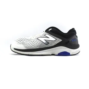 NEW BALANCE 847 V4