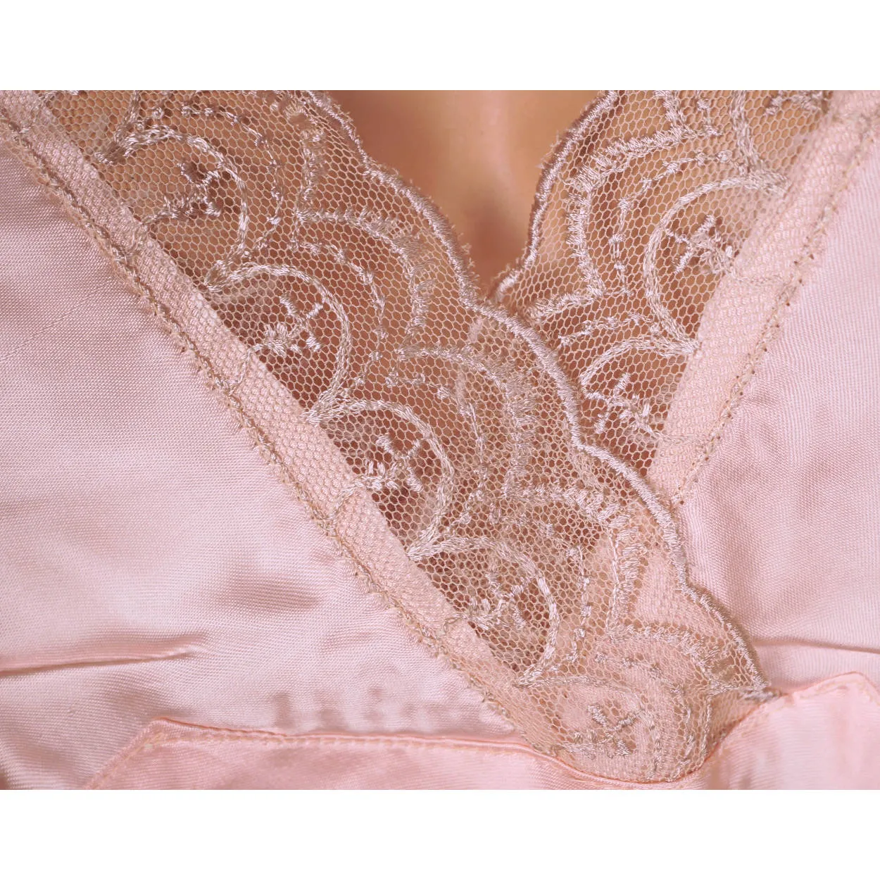 Vintage 1940s Pink Satin Slip with Lace Trim Size M Excellent Condition